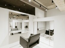 シロフイケブクロ(shirof ikebukuro)