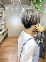 エヌ(N)&nbsp;刈り上げショート　アンブレラカラー