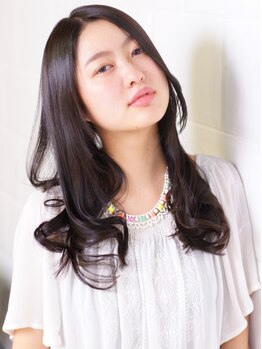 ヘッドサロン リズム(HEAD SALON rism)の写真/経験豊富なオーナーの高い技術と丁寧な接客で、あなたの魅力を引き出すヘアスタイルを提案します!