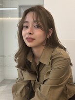 ノイ 銀座(noi)&nbsp;顔周りレイヤーカットべージュカラーくびれレイヤーカット