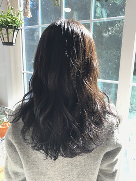 ヘアーサロン コモレビ(Komorebi.) ヴィンテージカーキ