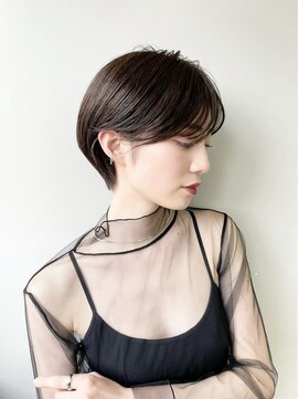 ヴェイン 渋谷(vain) マッシュショート/グレージュカラー/シースルーバング/イルミナ