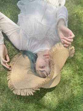 ノルン バイ シェリッシュ(Norn by sheriche) ブルーカラー・グリーンカラー・外ハネボブ