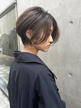 ペム(pem)の写真/再現性の高いカット技術で、忙しい毎日を送る大人女性に人気◎扱いやすく忙しい朝も簡単にセットできる♪
