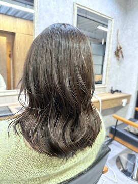 コンフィー(comfy) 〆グレージュカラー