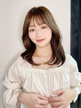 クィーンズガーデンバイケーツーギンザ(QUEEN’S GARDEN by K two GINZA) レイヤー/透明感ブラウン/ミディアム/K-two 銀座