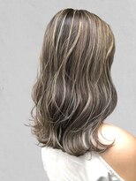 ティア 高知店(TIA)&nbsp;シアベージュ_ハイライト