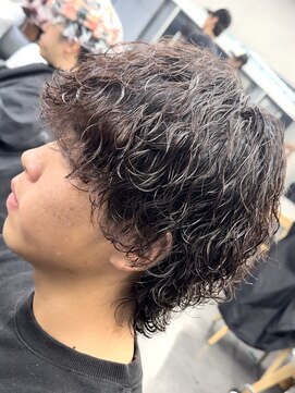 フィフスパーク(fifth PARK) 渋谷メンズマッシュウルフカット緩め波巻きスパイラルパーマ