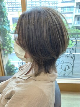 ハツ 橋本(HATSU) ウルフボブ◎グレージュハイライト【佐藤こうや】