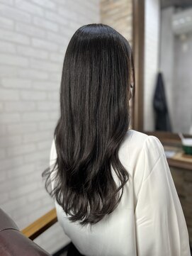 アトリエナガノ(atelier nagano) ニュアンスカラー/センターパート/ツヤ髪スタイル/ブルージュ