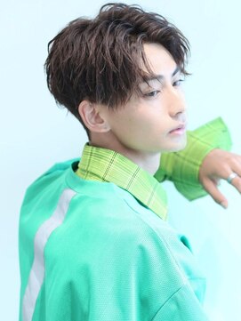 リップス 心斎橋(LIPPS) 長さ整えパート分けスタイル