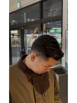 ロッソ ヘアアンドスパ 谷塚店(Rosso Hair&SPA) taper fade