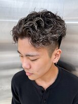 ルーシー 渋谷(LUCEY) 極道パーマホワイトメッシュオールバックパーマフェード短髪