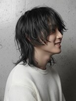 トゥルートラスト オムオム 甲府和戸(True Trust HOMME HOMME)&nbsp;メンズ ミディアムウルフ×フェザーパーマ シースルーバング