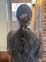 アールエイチ(ЯH)&nbsp;編み下ろしパーティーヘアアレンジ