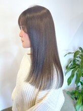 豊富なカラー剤の中からお客様に最適なカラーをご提案させていただきます