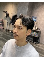 スウェルホワイト(SWELL WHITE) 癖を生かしたパーマパートスタイル