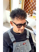 レガーレ(Legare)&nbsp;スキンフェード×ショートスパイラル