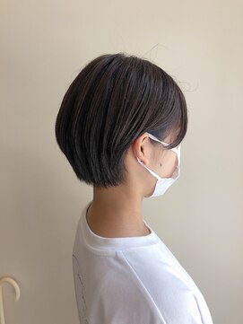 デイリリーバイアメリア 川西店(daylily by Ameria) ぱつっとショート→白井　涼貴