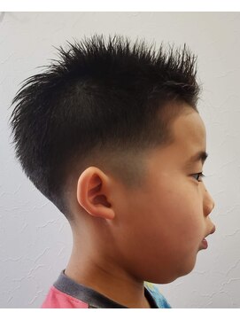 クラウンクラウン(CLOWN CLOWN) キッズフェードカット