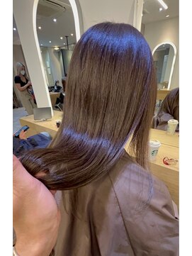 ジーナ  札幌大通(Zina) 髪質改善＊うる艶ストレート＊シルバーアッシュ【Zina札幌大通】