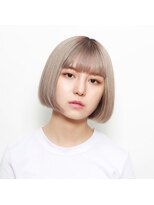 ルク(RUKU)&nbsp;黒髪グレーベージュレイヤーロング前髪パーマアッシュブラック