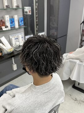 シンプル(Simple) ホワイトハイライト×ツイストスパイラル