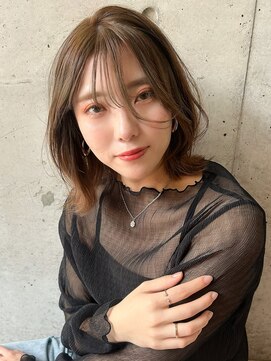 エミュ 中央駅店(eMu) ブリーチなしミルクティベージュ、ボブレイヤー