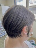 前髪あり小顔つやグレージュ○簡単スタイリングショートボブヘア