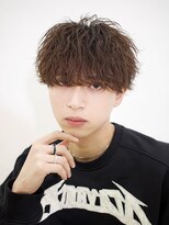 エデアンルクラ 下通(EDEAN Leclat)&nbsp;熊本波巻きスパイラル 波巻きツイスト メンズパーマ