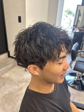 コードバイケンジ 戸塚(CODE by KENJE) ツイストスパイラル × 刈り上げショート