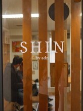 シンバイアドゥーノ(SHIN by adn)