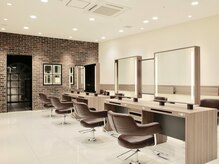 バサ 東大和店(BASSA)の雰囲気（落ち着いた空間とフルフラットのシャンプー台で癒しのひと時を。）