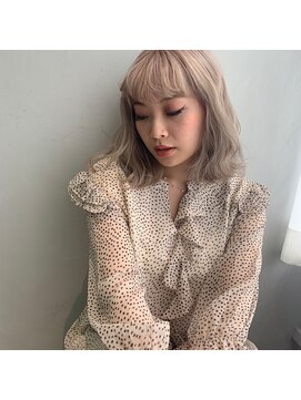 クラン(clan) clan ホワイトアッシュ 小顔美髪ミディアム