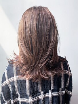 アルバム 銀座(ALBUM GINZA) レイヤーベージュ_フォギーベージュウェーブパーマ_ba293822