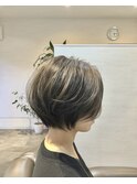 ショートボブ