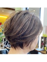 美容室 笑顔&nbsp;小顔補正立体カット&ハイライトグレーカラー