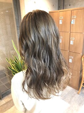 フェリア 松山(Feria) 【Feria松山】くすみミルクティーグレージュ-相原愛梨-