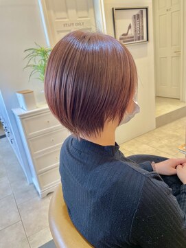 グリッター 泉中央店(GRITTERs) コーラルピンク×ラウンドショート