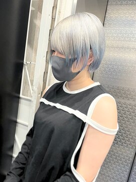 ホワイト 梅田(white) #ショート×シルバー×ミズイロカラー