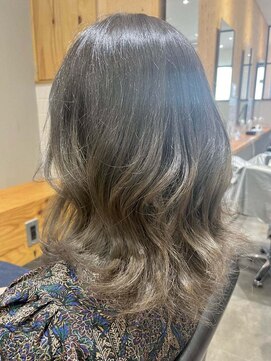 エイミーアンダーバー(amy_) グラデーションカラー　バレイヤージュ