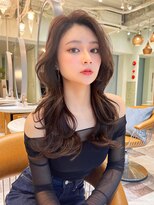 ロンド アンブル 四条烏丸(Lond ambre) 雰囲気漂う髪型は大きなくびれとかきあげ前髪がポイント!