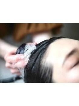 魔法のマイクロバブルmarbb導入！頭皮の汚れや皮脂をスッキリ落とし、健やかな髪へ♪［関内/マーブ］