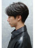 《店長　佳偉斗》ナチュラルセンターパート