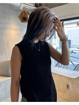 ミュー(miμ)&nbsp;ハイトーンのコントラストルーツカラーがオシャレでおすすめ◎