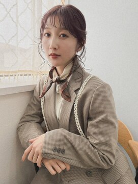 ロマーリ(LOMARLIE) 20代30代ミディアムヘアセット韓国アレンジ顔周りレイヤー