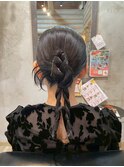 お呼ばれヘアセット大人可愛いカチモリお団子ヘア結婚式二次会