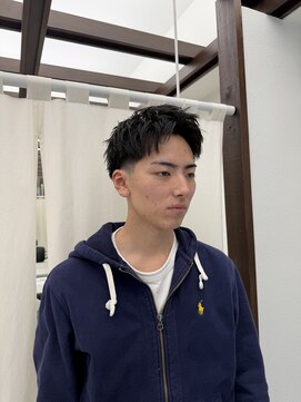 テーパーフェード　アップバング