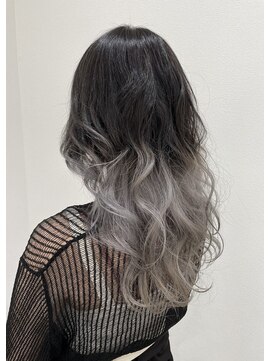 エンタリティリット(entality lit) グラデーション×ホワイトシルバーカラー