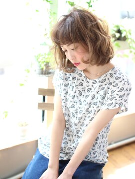 ブリンク(brinc.) 【sarah 銀座】フェミニンなパーマと透明感のあるベージュカラー